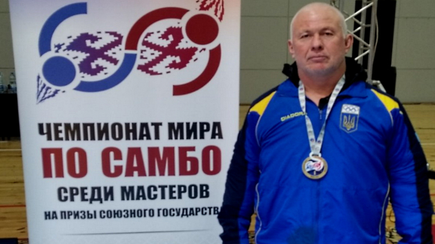 Владимир Оглоблин, 10-кратный призёр мира по грекоримской борьбе, вольной борьбе, самбо, чемпион мира и Европы по пауэрлифтингу
